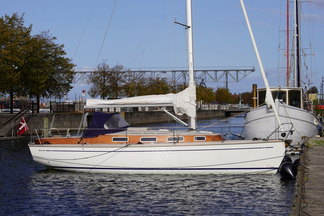 Biga 330 Elegante Segelyacht mit Exklusivem BILD 1