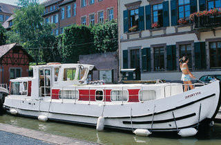 Locaboat Pénichette 1107 R Oudewater BILD 1